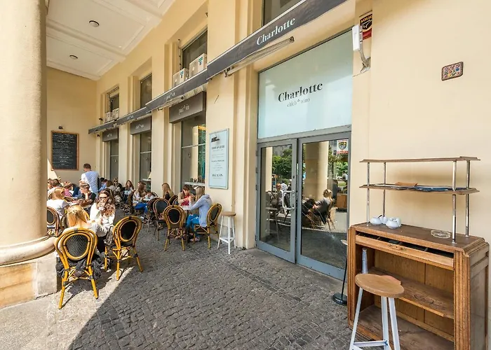 Zbawiciela Square P&o Serviced *