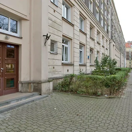 Apartment Zbawiciela Square P&o Serviced