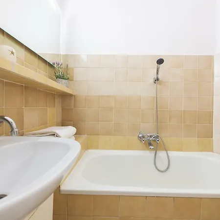 Apartment Zbawiciela Square P&o Serviced Warsaw