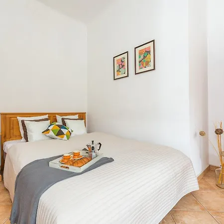 Zbawiciela Square P&o Serviced *